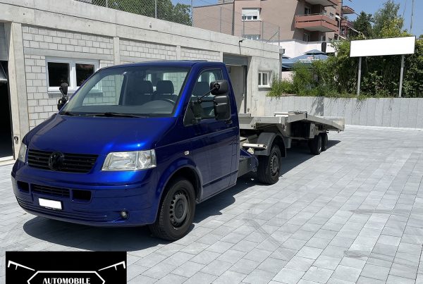VW T5 2.5 TDI 4Motion mit Sattelschlepper Baldinger